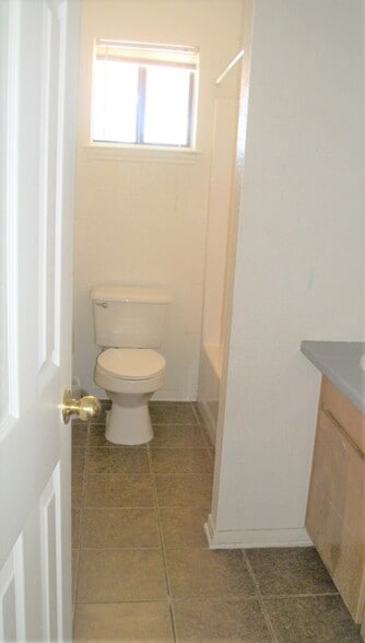 Building Photo - 436 County Road 4616