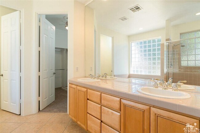 Building Photo - 78807 Breckenridge Dr