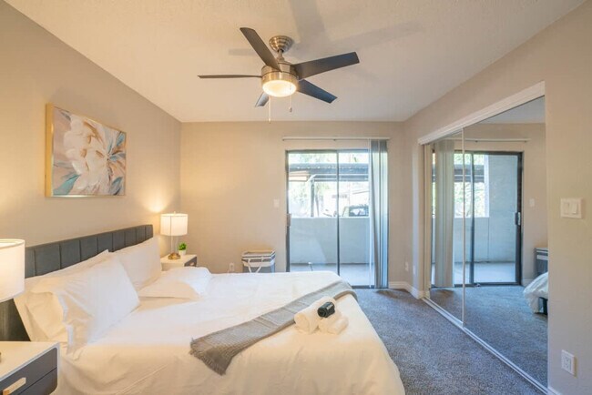 Building Photo - 8550 E McDowell Rd