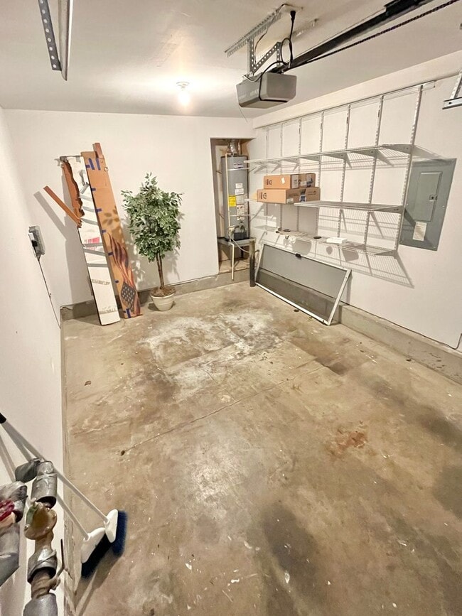 Building Photo - *MOVE-IN SPECIAL!*  Beaverton Home on Corner Lot with Attached Garage, Fenced Backyard, Deck