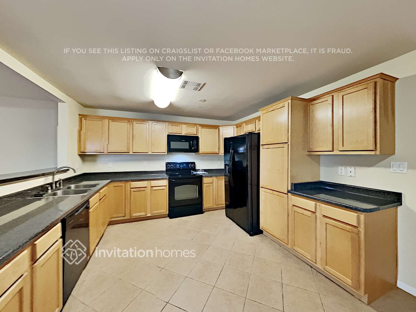 Building Photo - 3601 E Janice Wy