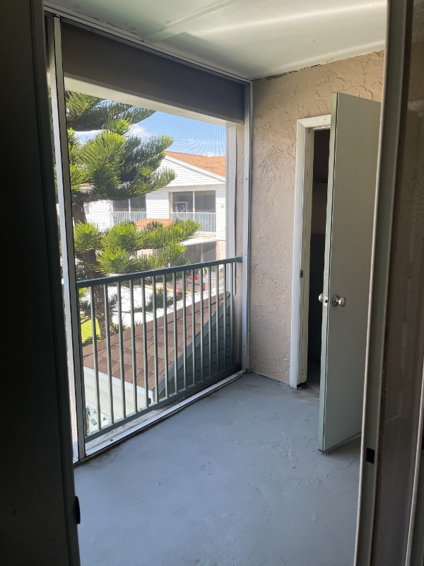 Building Photo - 7210 N Manhattan Ave