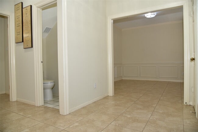 Building Photo - 12322 Wealdstone Dr