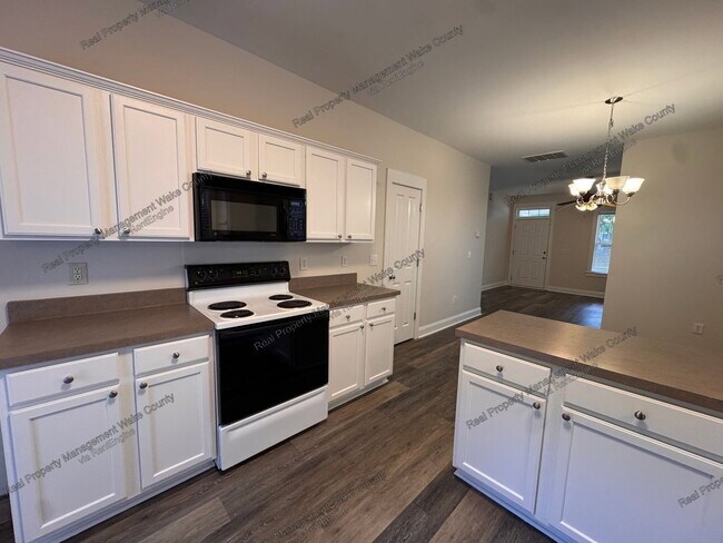 Building Photo - 10908 Connally Ln