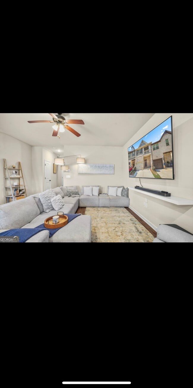 Building Photo - 125 White Mountain Pass