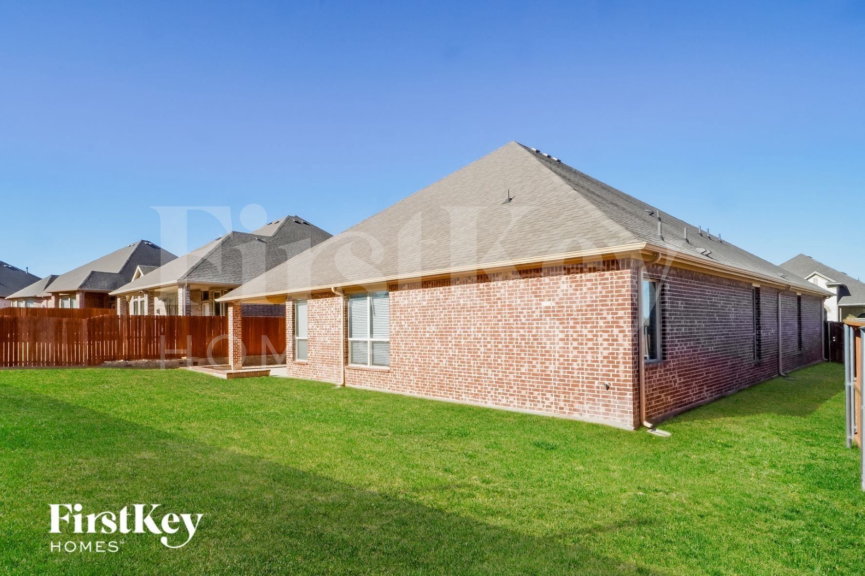 Building Photo - 15013 Gladstone Dr