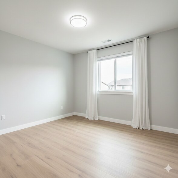 Building Photo - 5055 Thomas St