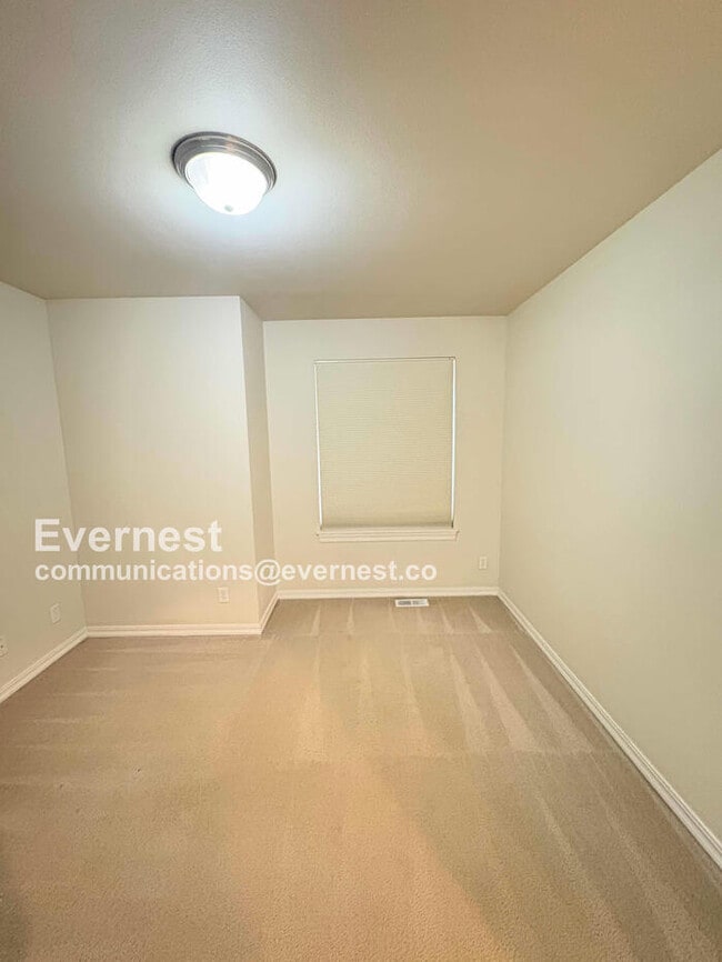 Building Photo - 8833 NE 178th St