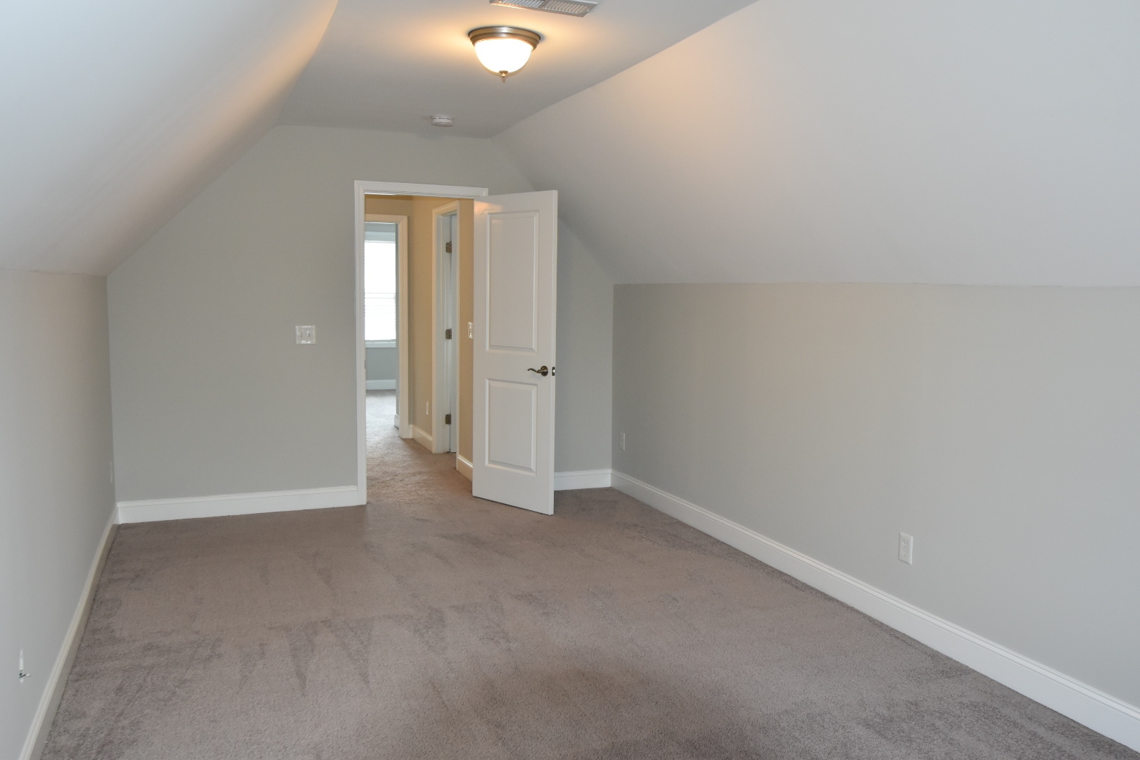Building Photo - 1308 Teddy Rd