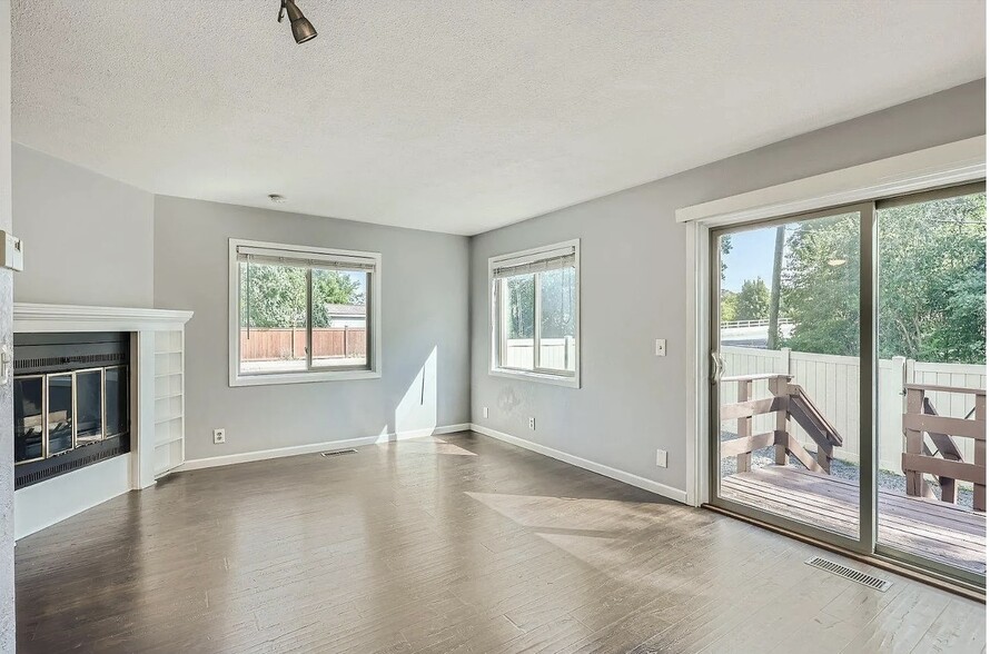 Building Photo - 2201 2nd Ave N