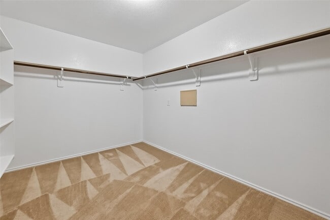 Building Photo - 4418 Windmill Run Dr