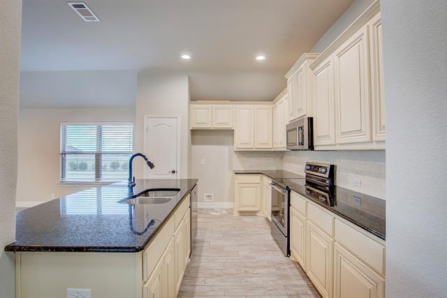 Building Photo - 11700 Buckthorn Dr