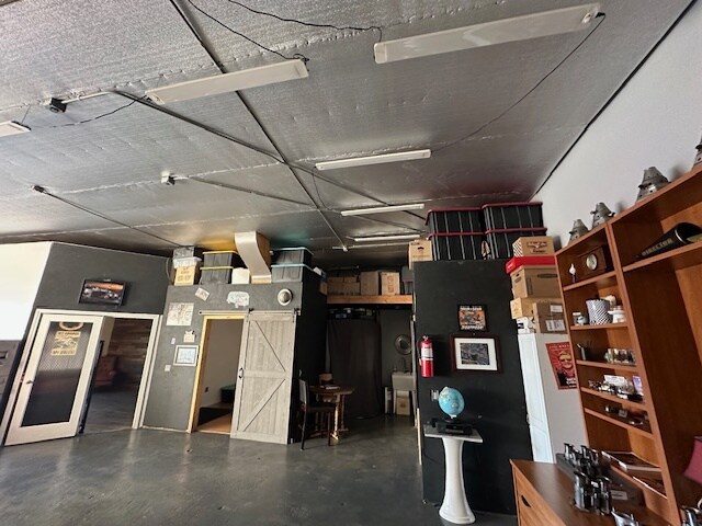 Building Photo - 120 N Pacific St