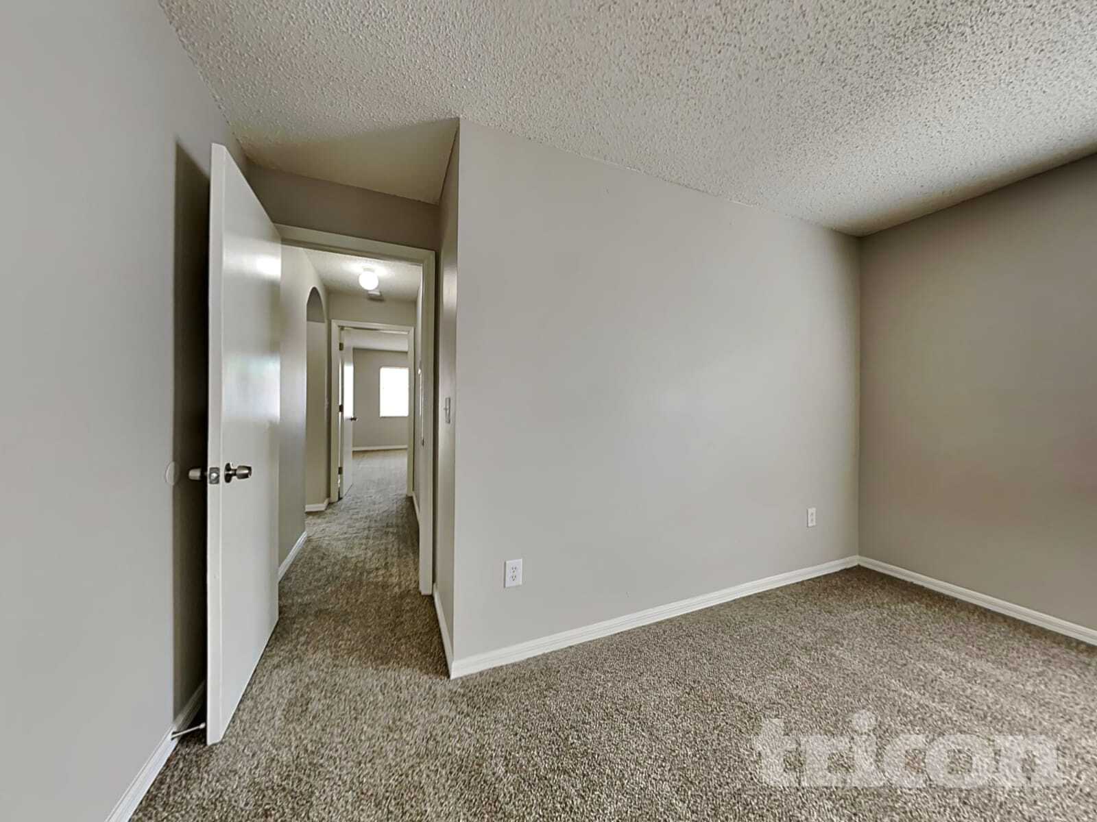 Building Photo - 4307 Country Hills Blvd