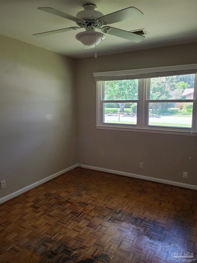 Building Photo - 5560 Hibiscus Rd