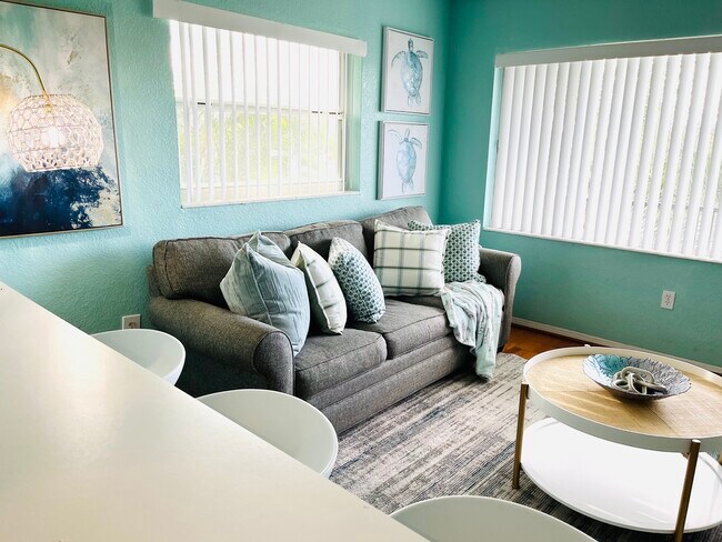 Building Photo - 515 129th Ave E