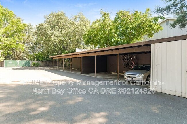 Building Photo - 48-4 Lark Center Drive