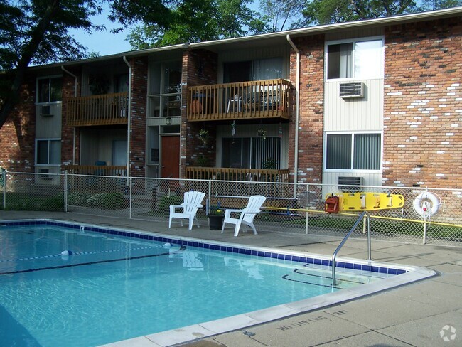 Building Photo - Hickory Grove