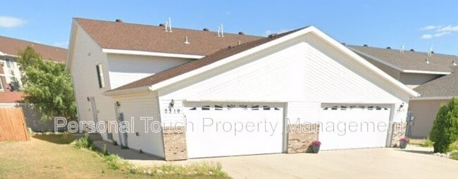Building Photo - 2510 Amber Valley Ct S