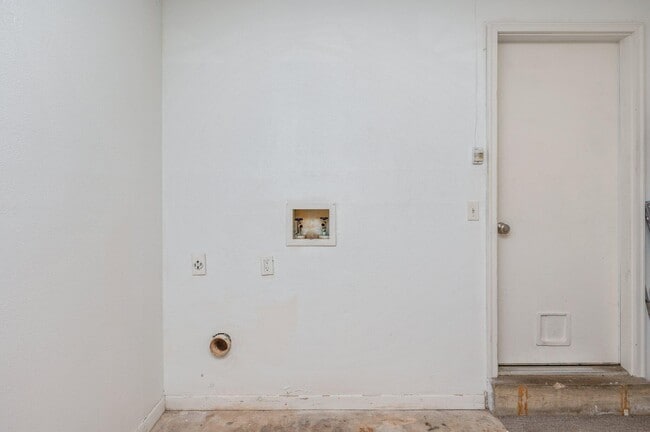 Building Photo - 96 Catamaran Ln