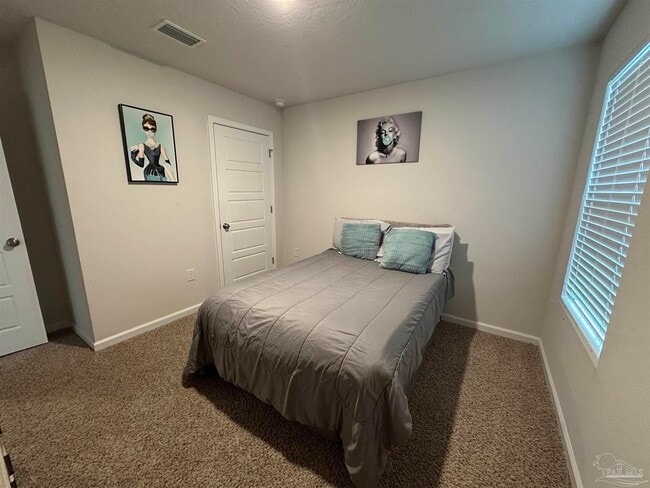 Building Photo - 926 Lovebird Ct