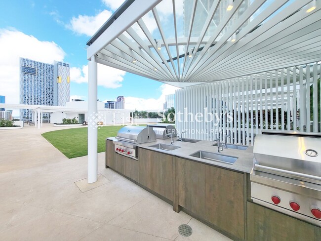 Building Photo - Koula #3303 | Honolulu, HI