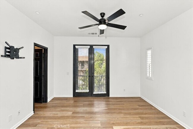 Building Photo - 4433 Owens St