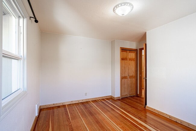 Building Photo - 3-Bedroom Home- Pets Allowed with Approval