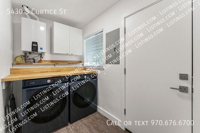 Building Photo - 5430 S Curtice St