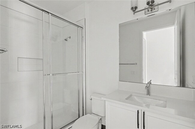 Building Photo - 12762 Woodbury Dr