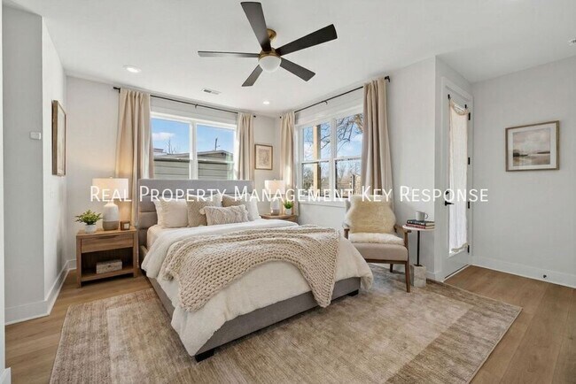 Building Photo - 2109 23rd Ave N