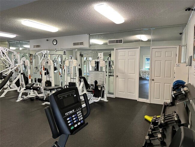 Building Photo - 2517 Caper Ln