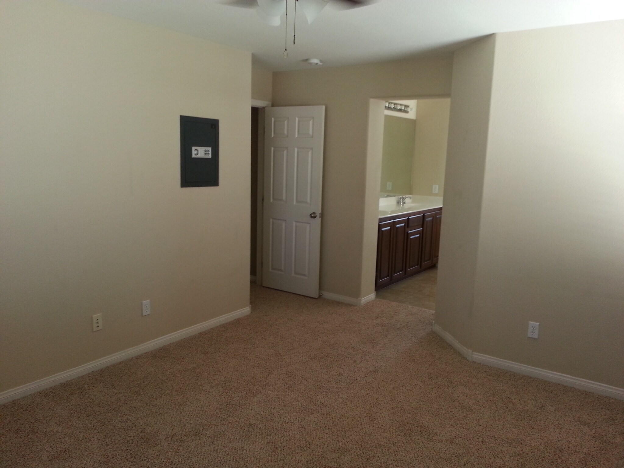 Building Photo - 3936 Red Trumpet Ct