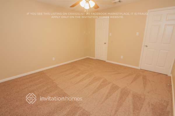 Building Photo - 2113 Pleasant Valley Dr