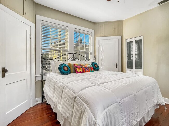 Building Photo - 209 W Bolton St