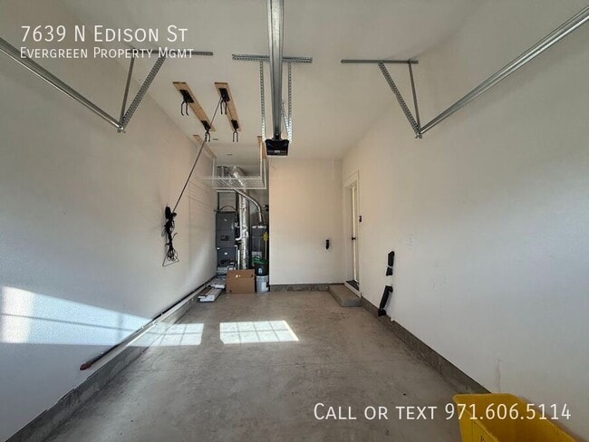 Building Photo - 7639 N Edison St