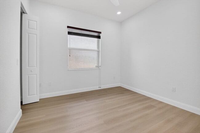 Building Photo - 10562 Cape Delabra Ct