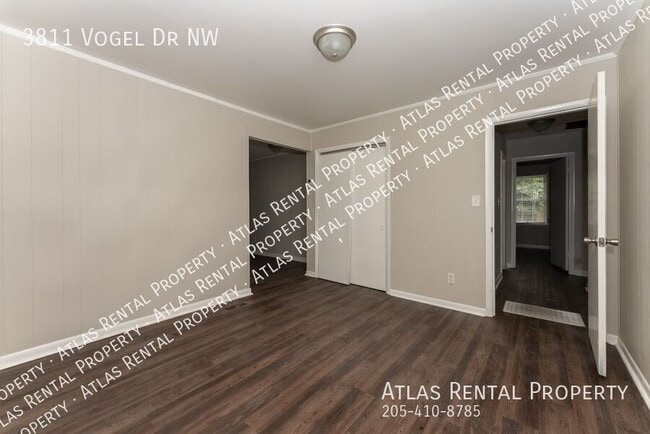 Building Photo - 3811 Vogel Dr NW
