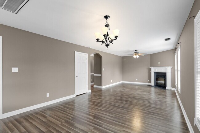 Building Photo - 269 Declaration Dr