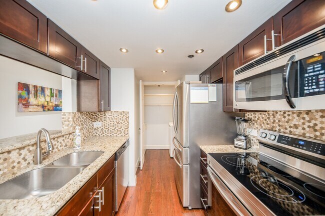 Building Photo - 3525 Sage Rd