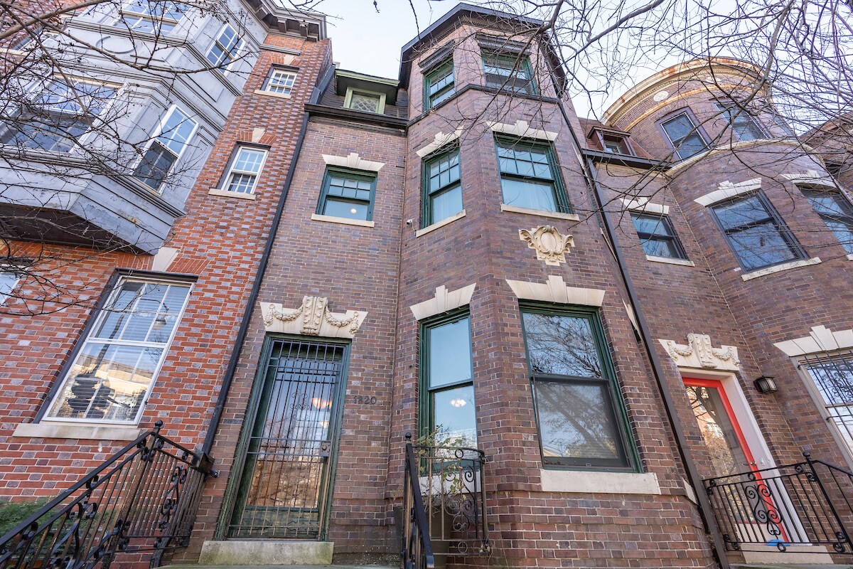 Building Photo - 1820 Calvert St NW