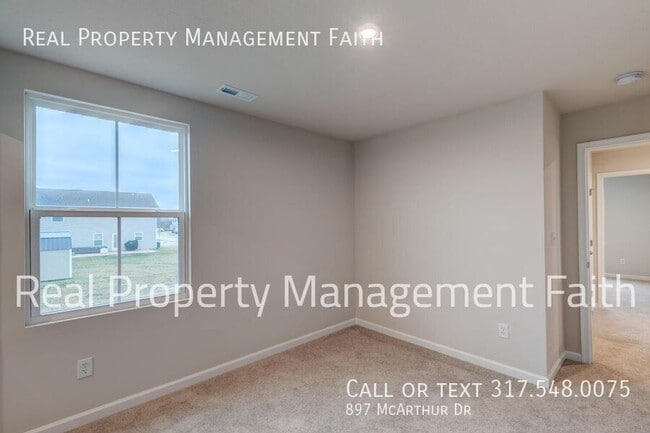 Building Photo - 897 McArthur Dr