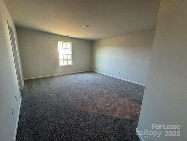 Building Photo - 193 Brentwood Dr