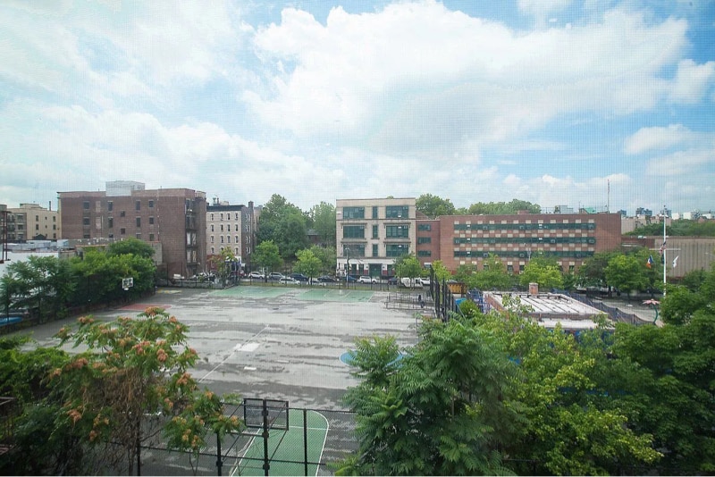 Building Photo - 532 E 142nd St