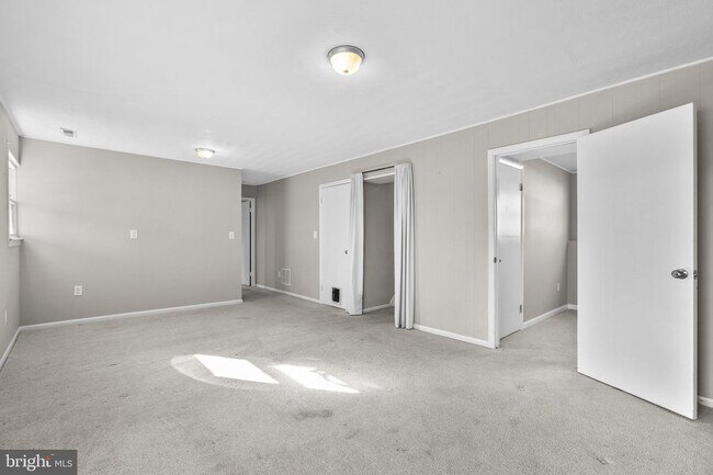 Building Photo - 8221 Millfield Ct