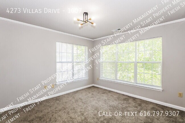 Building Photo - 4273 Villas Dr