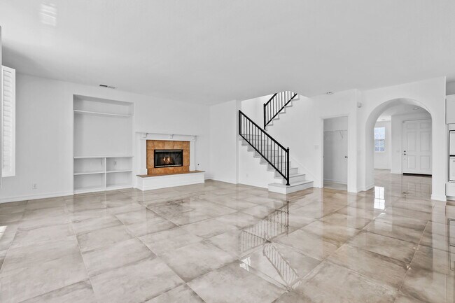 Building Photo - 5142 Pearce Dr