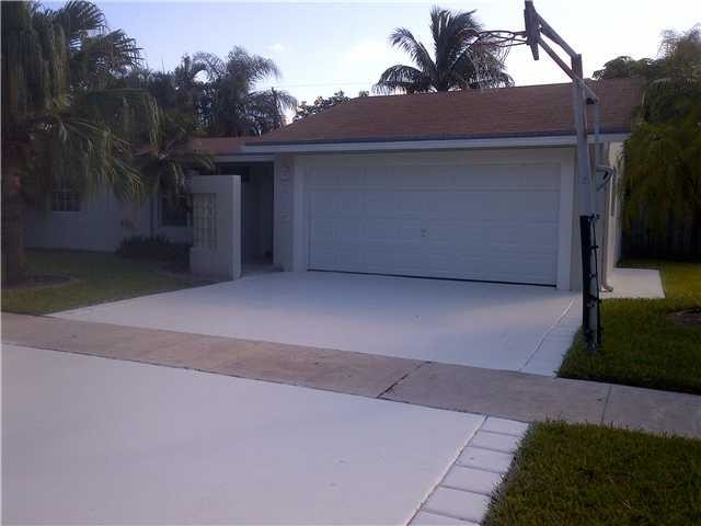 Building Photo - 5125 SW 92nd Terrace