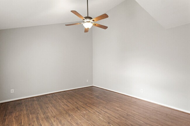 Building Photo - 12322 Wild Pine Dr