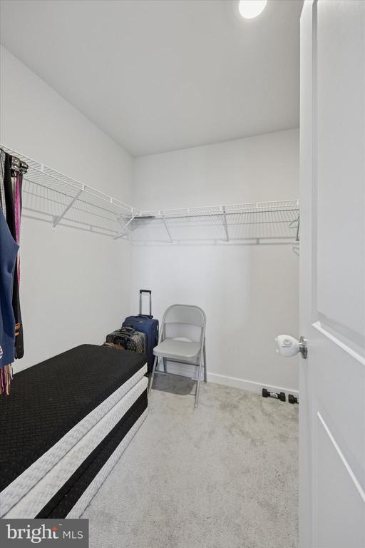 Building Photo - 68 Painters Wy